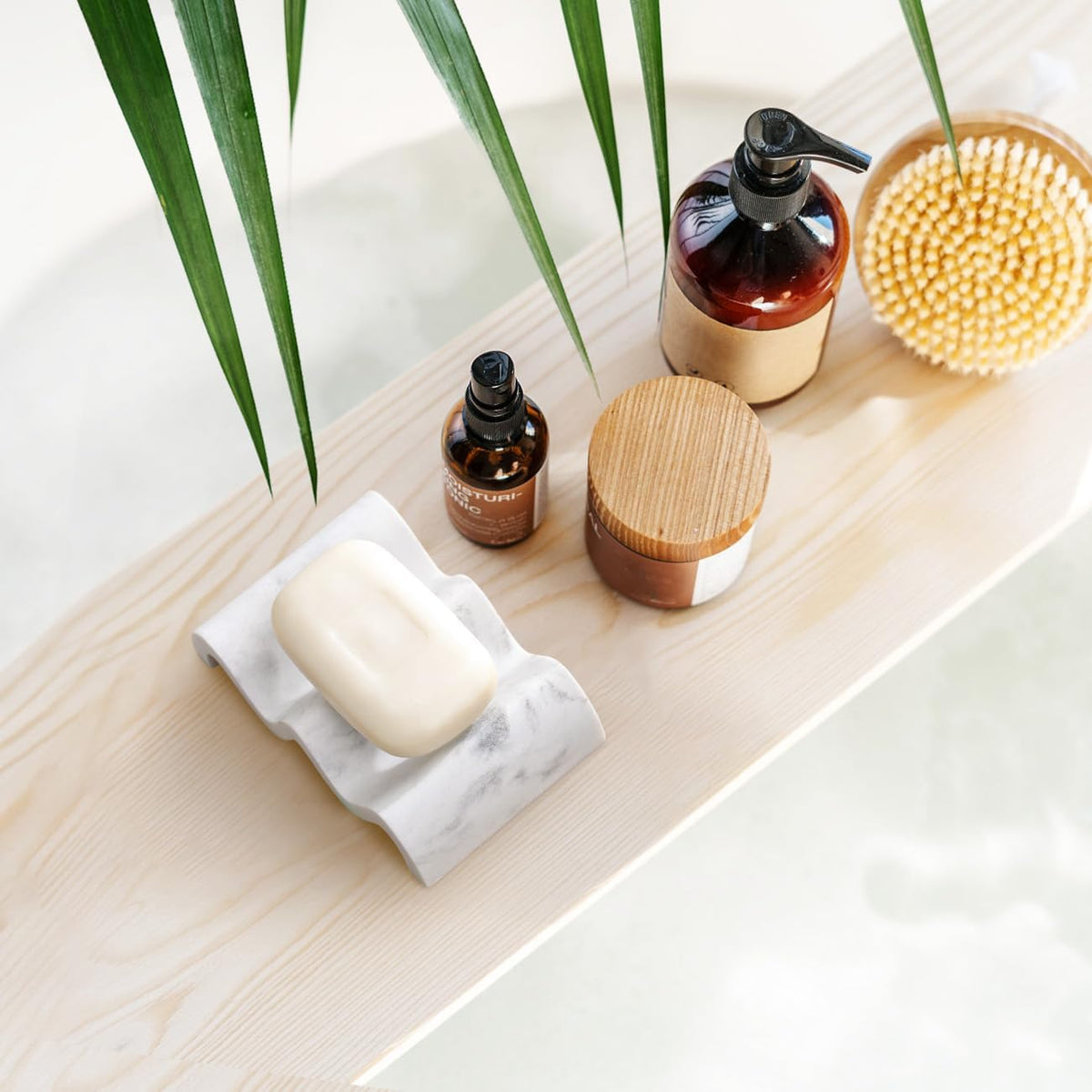 Luxspire Wave Soap Dish, Self-Draining Resin Holder, Gravel White